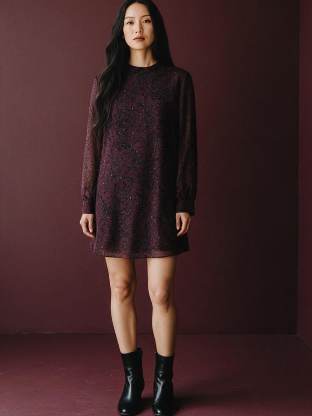 ASTR Burgundy Floral Long-Sleeve Mock-Neck V Neck Back Shift Dress